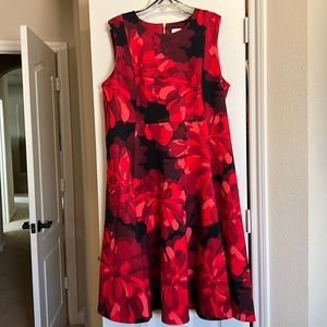 Plus size 20W; Calvin Klein floral cocktail/evening dress; black w/shades of red